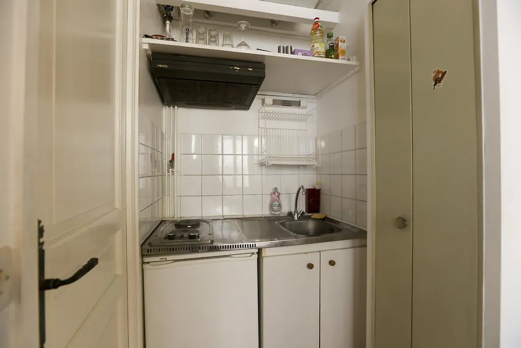 Appartement Lovely And Typical 1 Bedroom