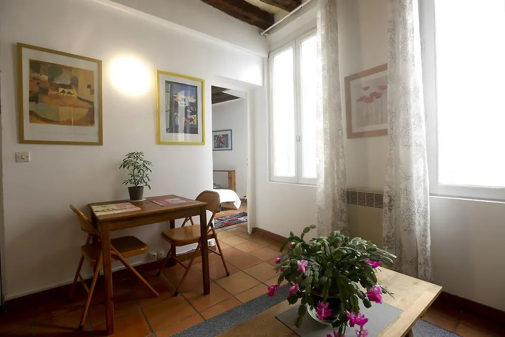 Lovely And Typical 1 Bedroom Appartement